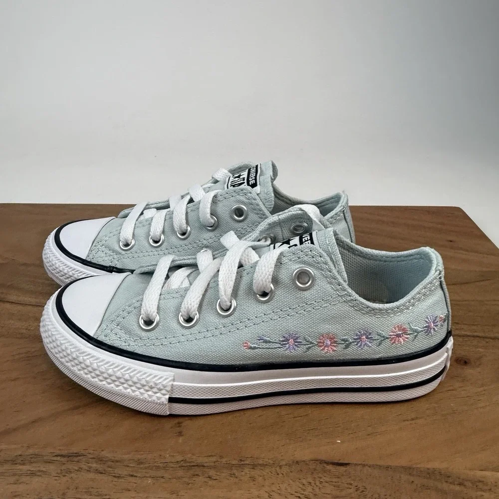 New‎ NWOB Little Kids Converse Chuck Taylor All Star You Dew You Sneaker 11 C